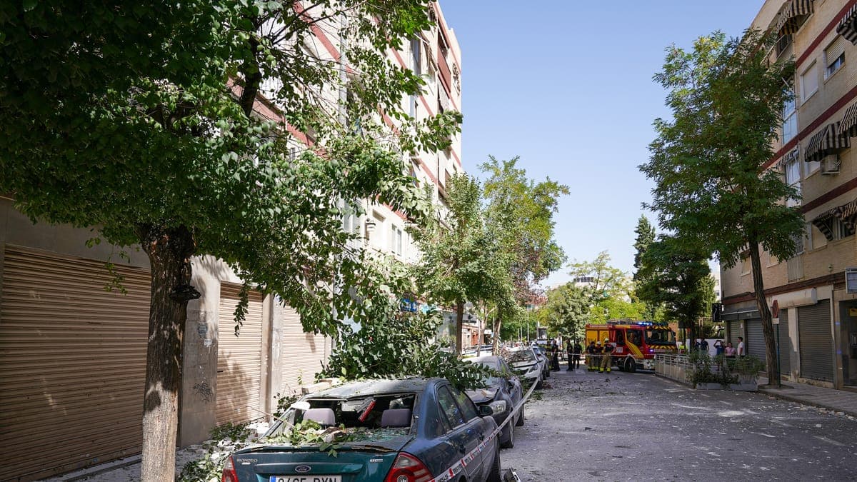 Un centenar de reclusos se libran de dormir en un centro penitenciario por los terremotos en Granada