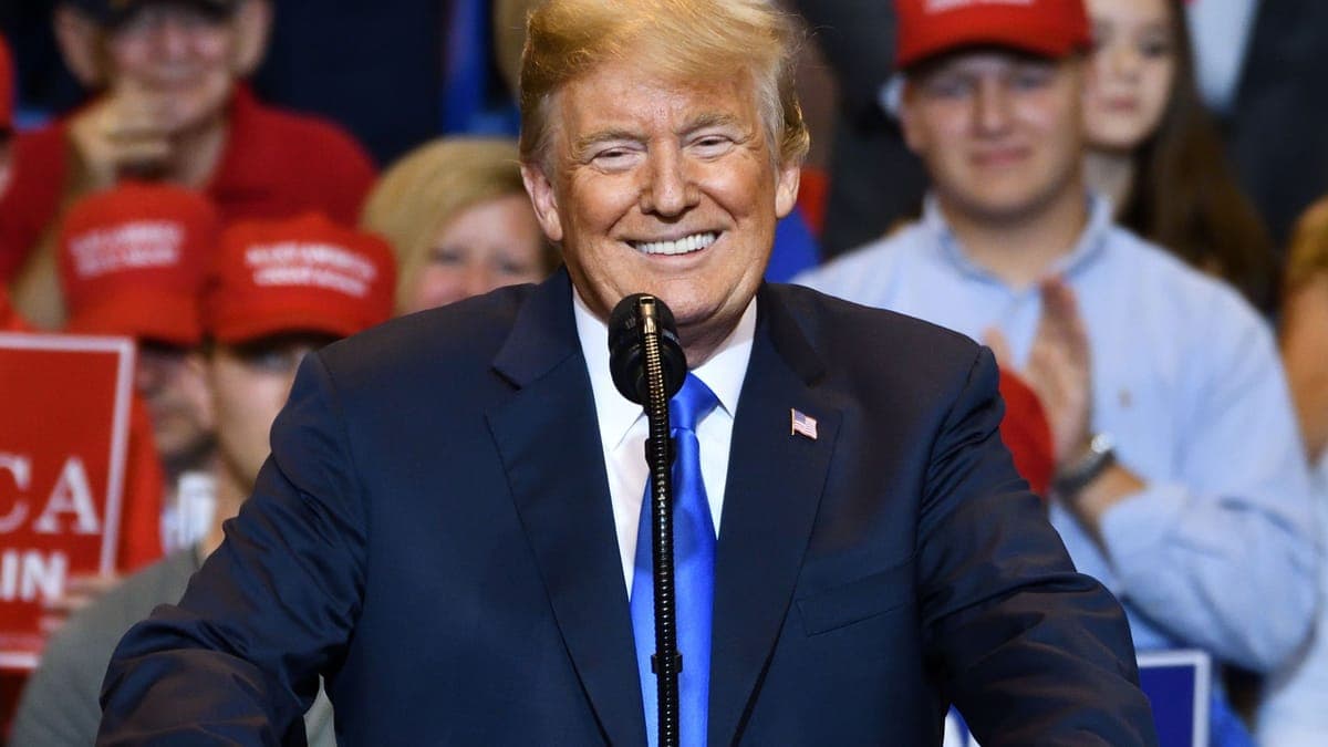 Trump, CFTC’nin Hyperliquid’i ABD’ye Getirme Çalışmasını Duyurdu: HYPE Yüzde 16 Yükseldi
