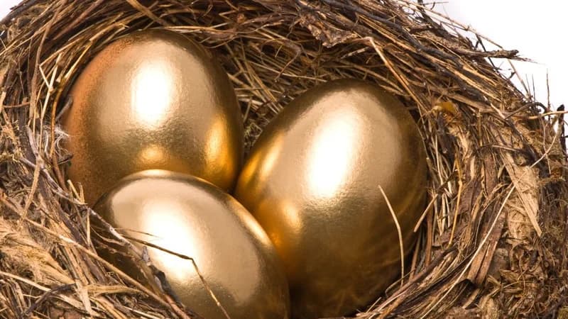 Will a dozen eggs cost between $2.10$2.20 in August?
