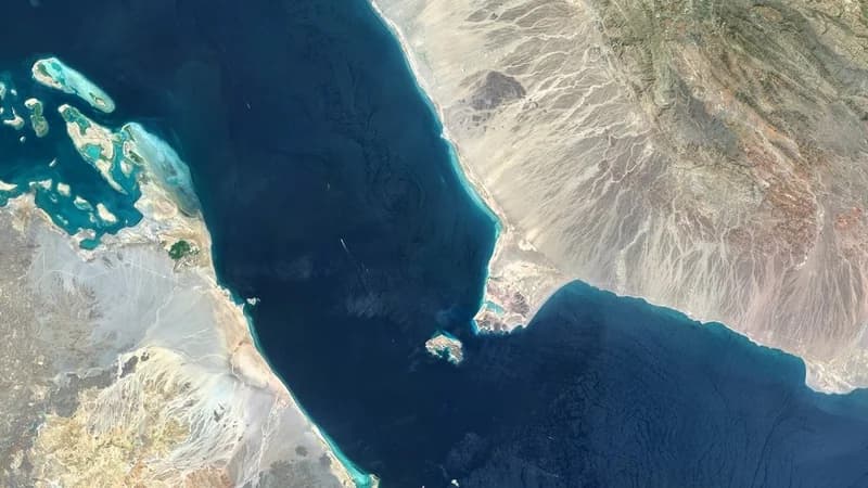 Will there between 25 and 29 average daily transits of the Bab hand-Mandeb Strait on September 30?