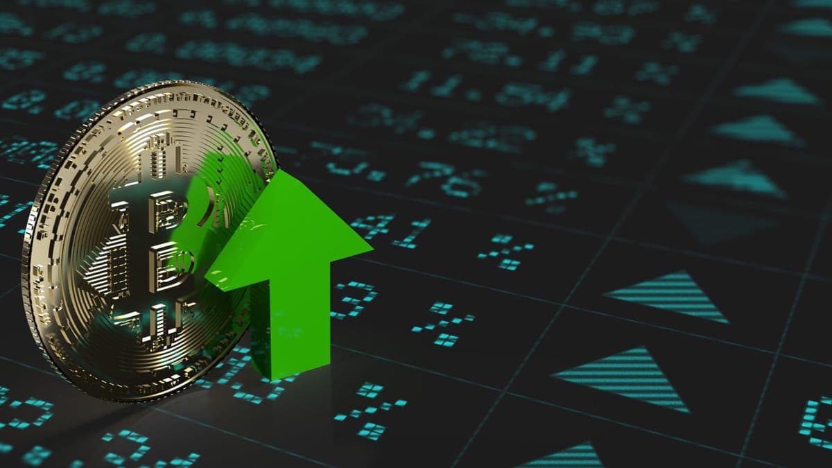 Bitcoin 72.000 Doları Aştı: Rekor Short Tasfiyesi Sonrası Rallinin Kaderi 70.000 Dolar’da