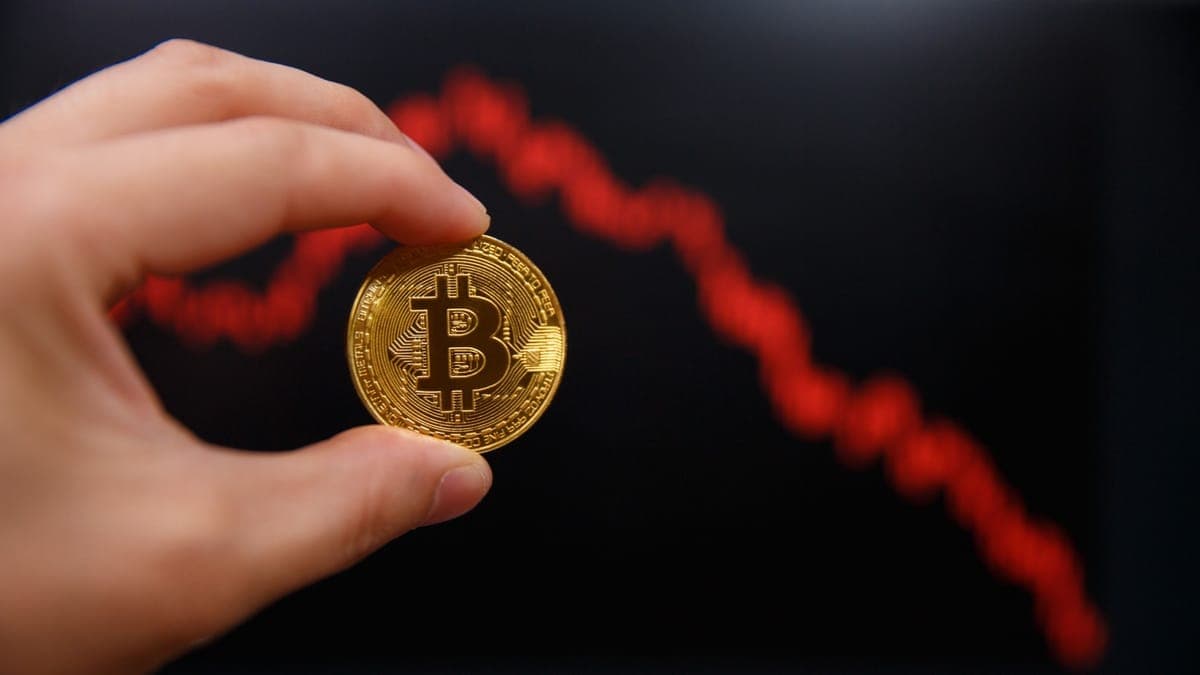 Bitcoin Düzeltmesi Sona Yaklaşabilir: VanEck’in 8/12 Sinyali Aktif, ETF’lere Giriş Güçlendi