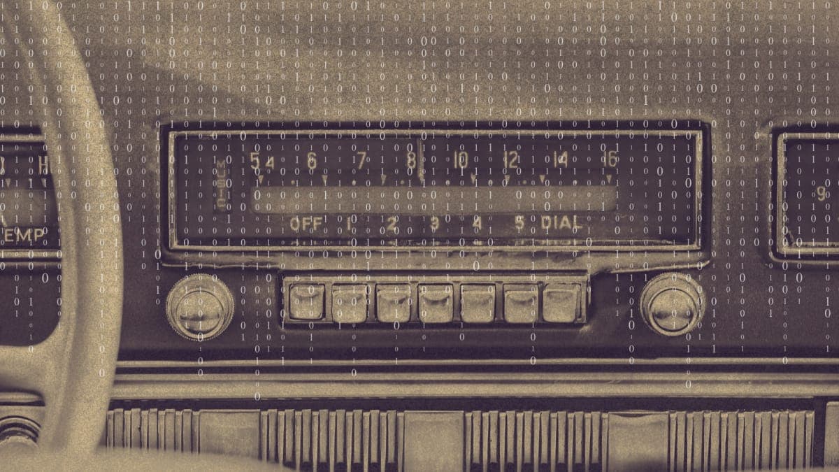 Le piratage des voitures connectées passe par l’autoradio : comment des pirates les transforment en relais pour botnet