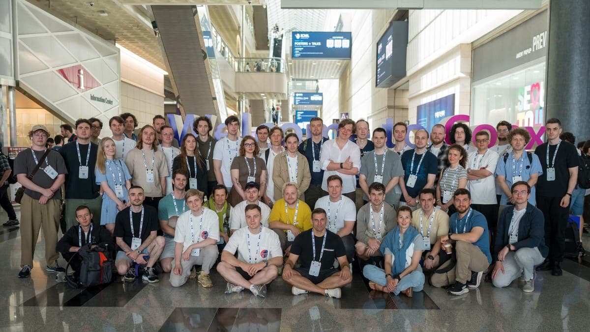 Зачем лететь через полмира, если статьи уже есть на arXiv: что я увидела на ICML 2026
