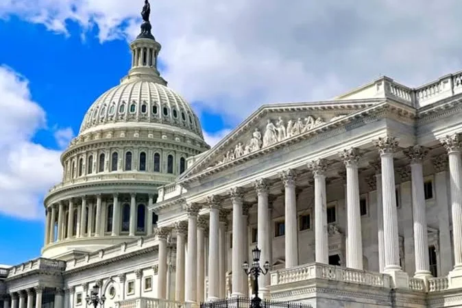 No Hormuz Agreement — Who wins the Senate pending Hormuz Agreement before the midterms?