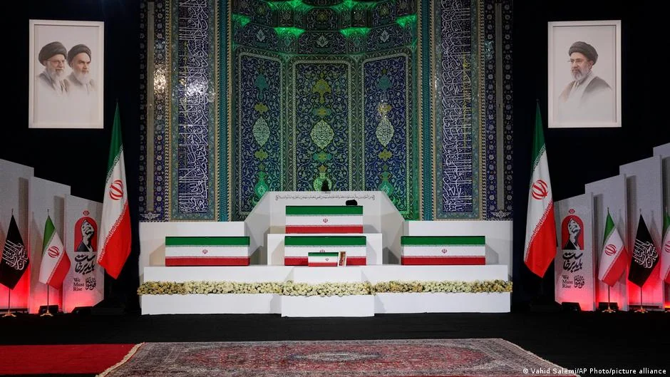 ABD-İsrail saldırısında ölen Ali Hamaney için büyük tören