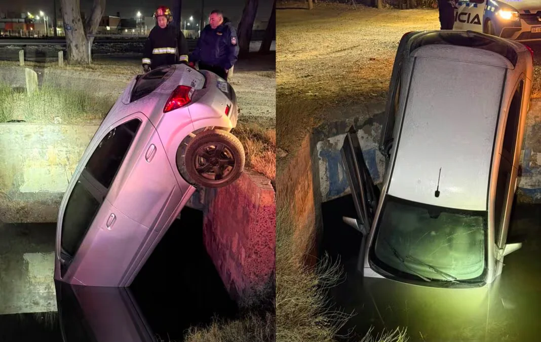 Neuquén: manejaba borracho en medio de una helada, perdió el control del auto y cayó en un pozo