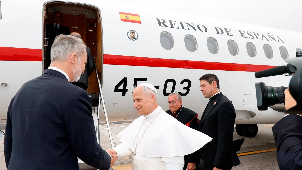 El Papa León XIV regresa a Roma en el Falcon de Felipe VI tras una avería detectada en su avión