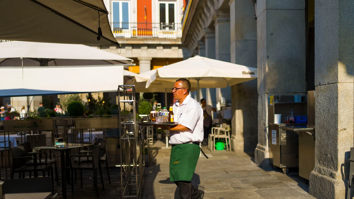 Los salarios y los costes laborales escalan a máximos de 26 años pese a la falta de acuerdo entre la patronal y los sindicatos
