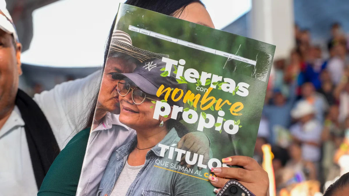 Gobierno Petro provocó caos en la entrega de tierras: campesinos denuncian que la Agencia Nacional de Tierras los dejó sin títulos