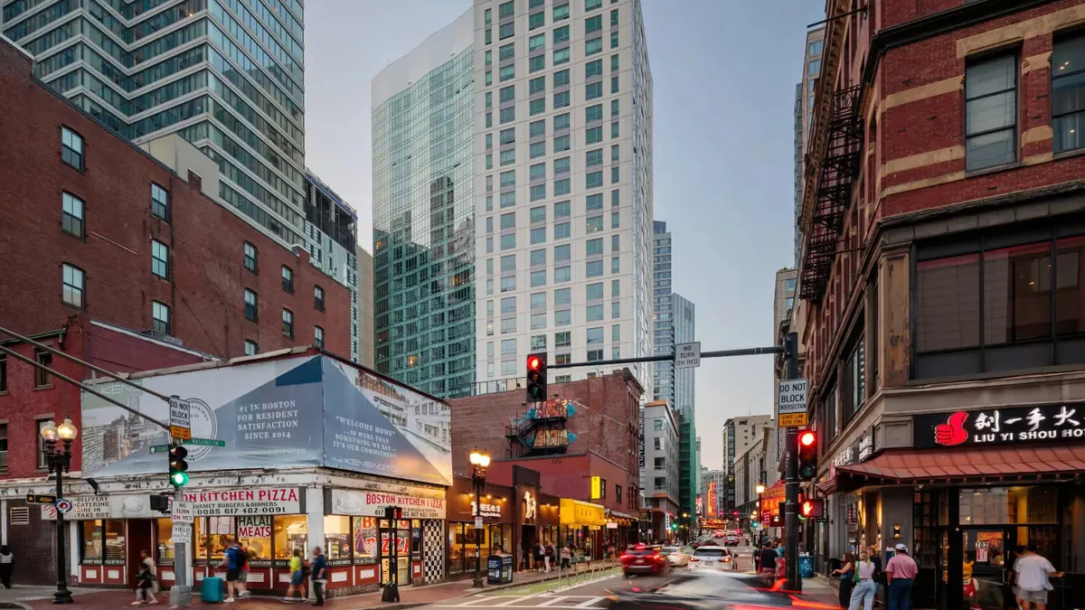 Amancio Ortega intensifica su apuesta por la vivienda de alquiler con una compra de 205 millones en Boston