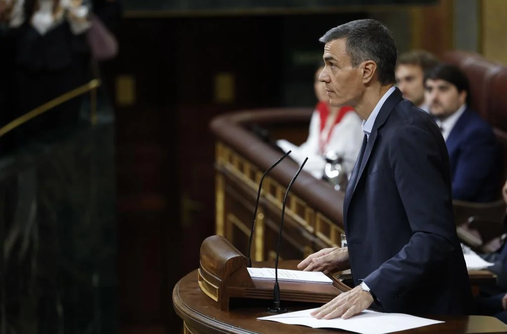 Sánchez culpa a la oposición de extender "el nubarrón" de la corrupción y afirma: "Ante esta situación, cómo no vamos a continuar"