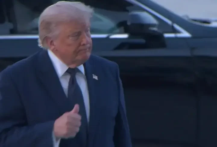 Trump mehterli karşılamayı beğendi