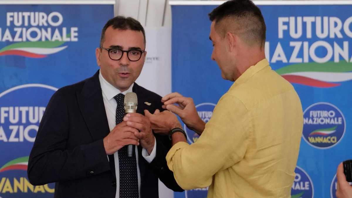 Vannacci a Viareggio accoglie i quattro nuovi deputati: “Ci radichiamo sul territorio”