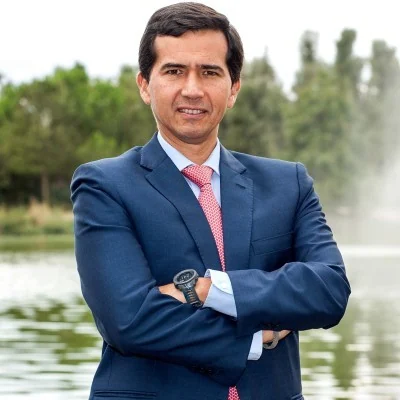 Santander despide a su principal banquero en China y aborda la reestructuración de su negocio en Asia