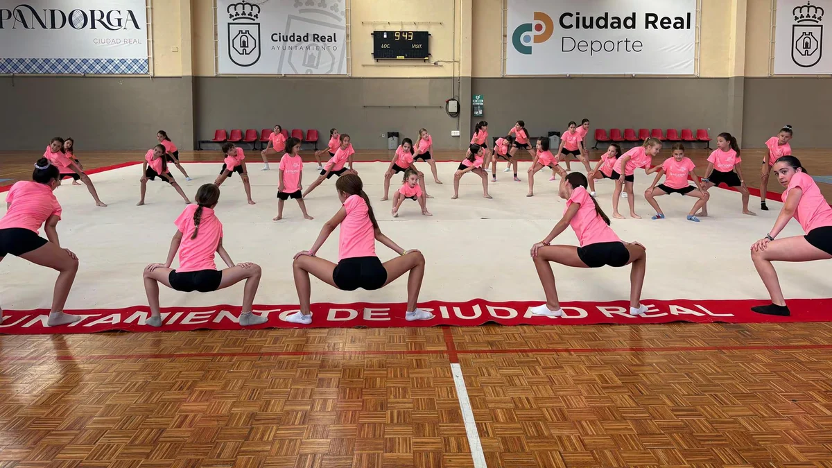 Más de 140 participantes inauguran los campus municipales de patinaje y gimnasia rítmica en Ciudad Real