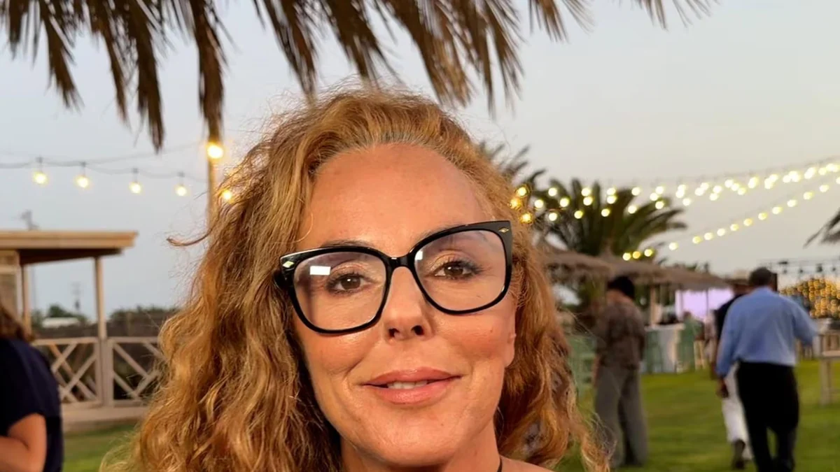 Rocío Carrasco reaparece en un homenaje a Rocío Jurado en Chipiona y manda un rotundo mensaje a su familia