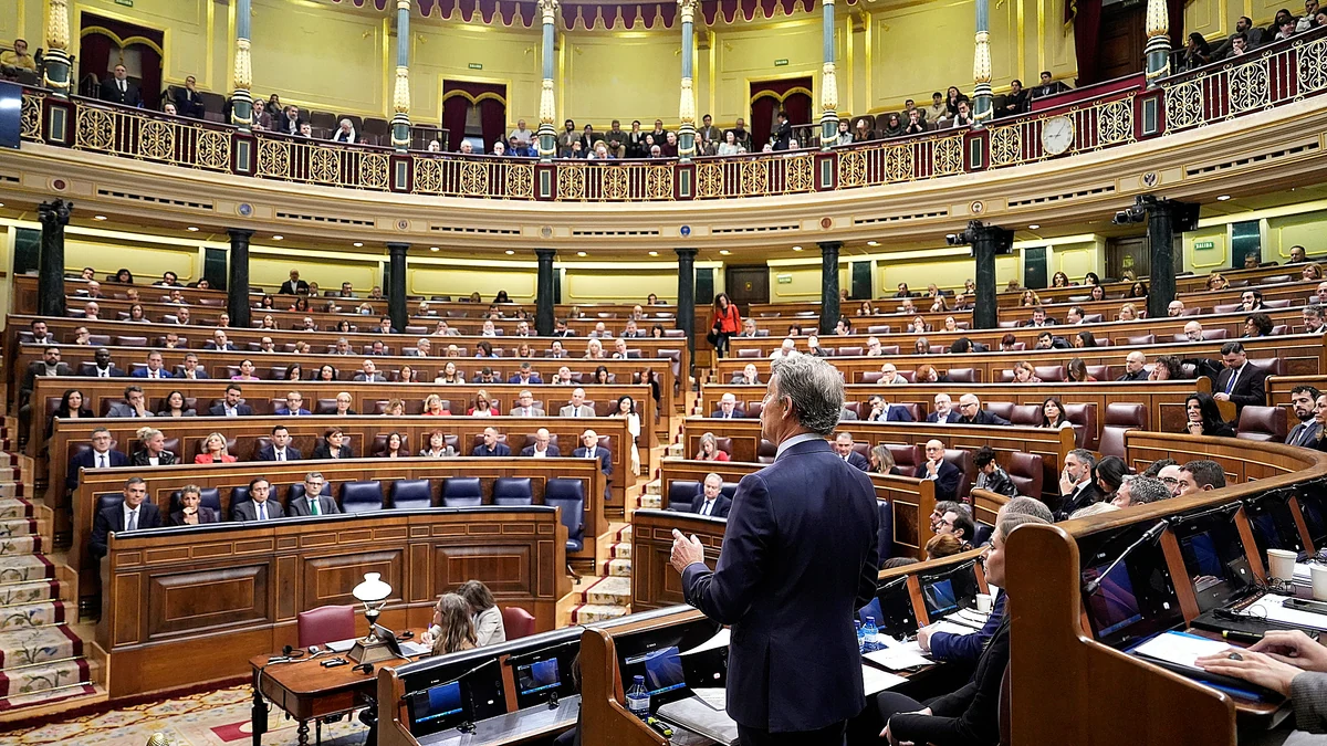 Feijóo azuzará con la moción a los empresarios catalanes: "No os podéis conformar con este bloqueo"
