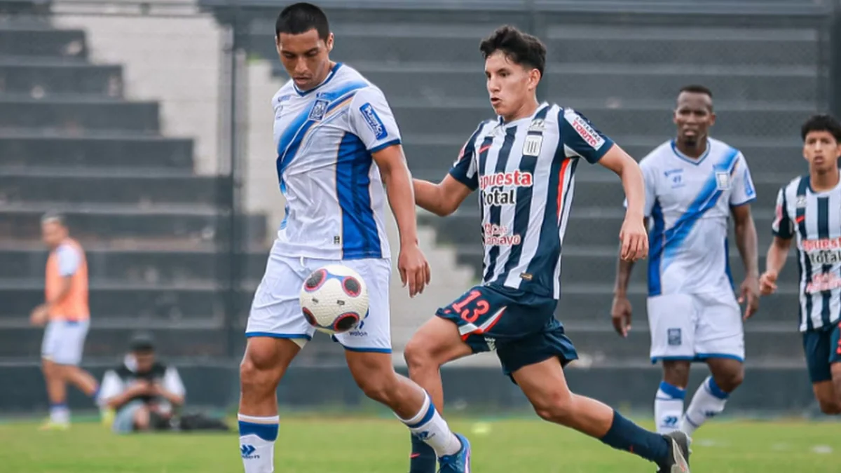 Diego Hidalgo lamenta caída de Alianza Lima en la Copa de la Liga: “Llegamos en la madrugada de Tarma y tratamos de dar lo mejor”