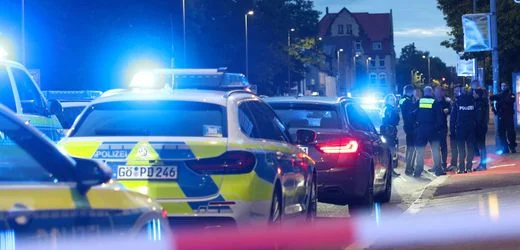 Göttingen in Niedersachsen: Polizist nach Schüssen verletzt
