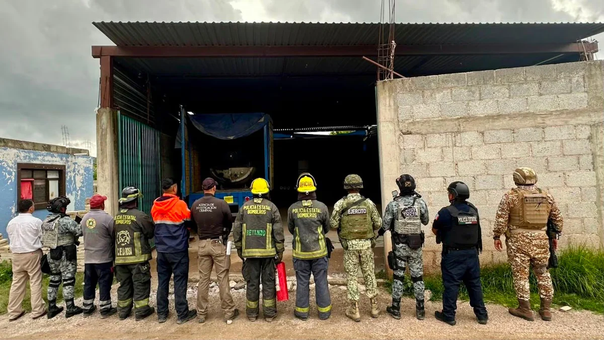 Aseguran camiones y más de 17 mil litros de huachicol en Puebla