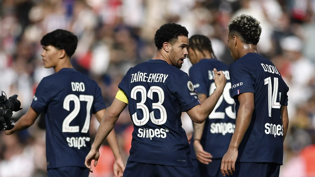 «Un exemple de ce que doit être un joueur professionnel» : Zaïre-Emery, modèle à suivre au PSG