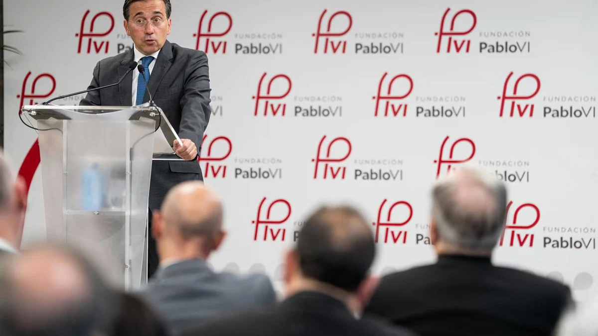 Albares critica que el PP "siempre ha rechazado" los "pactos" que le propone en política exterior