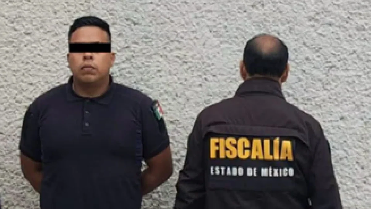 Detienen a policía municipal de Cuautitlán Izcalli por presunta trata de personas
