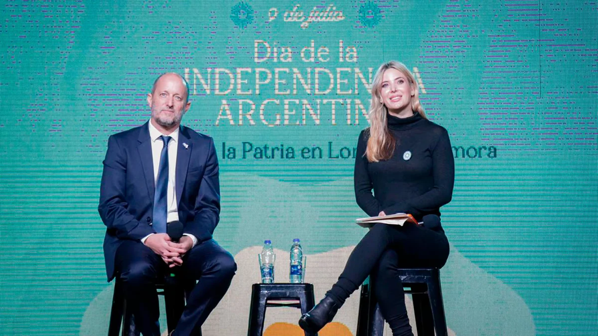 La Justicia les prohibió salir del país a Martín Insaurralde y a Jesica Cirio