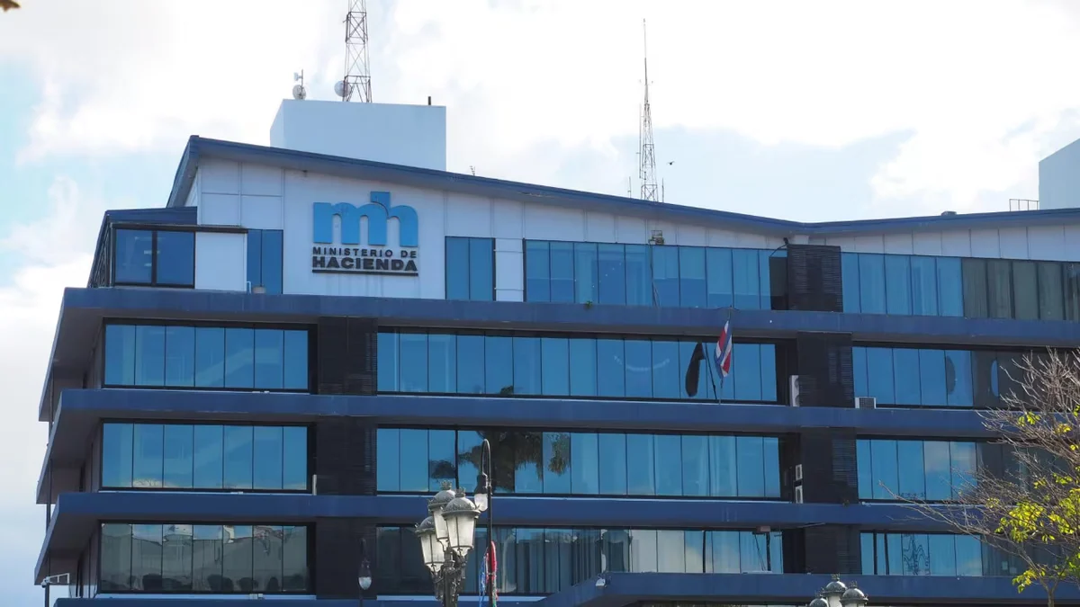 Ministerio de Hacienda de Costa Rica destaca superávit primario por sexto año consecutivo y asegura que mejora la confianza de los mercados