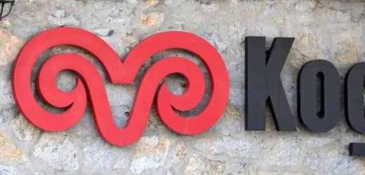 Türkei: Milliardär macht Witz über Kurdin – Schüsse auf Gebäude seines Konzerns