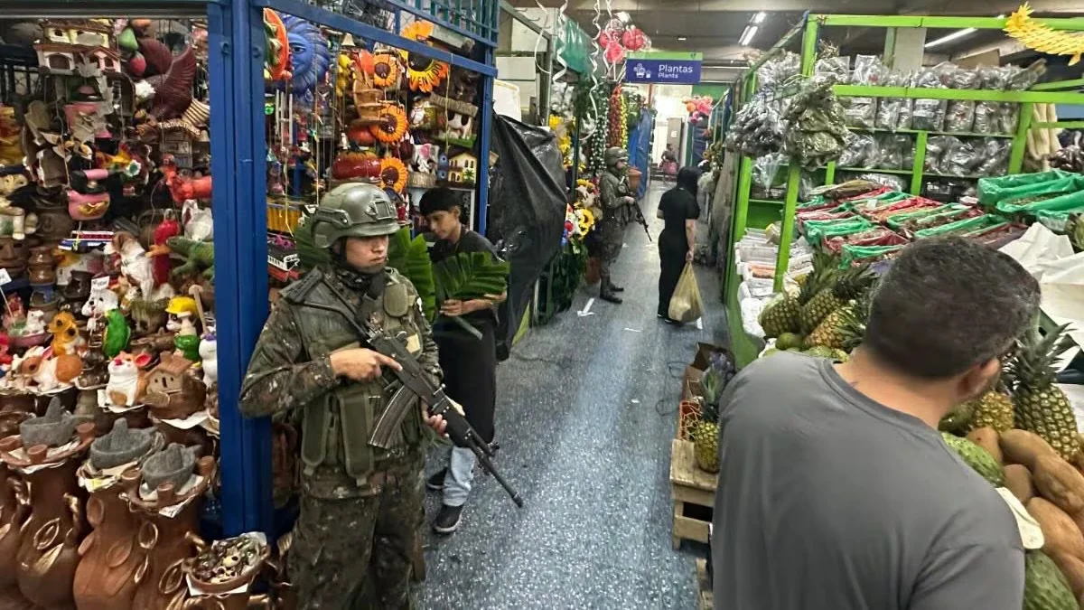 El Ejército de Guatemala y la PNC activan el operativo Mercado Seguro en tres departamentos