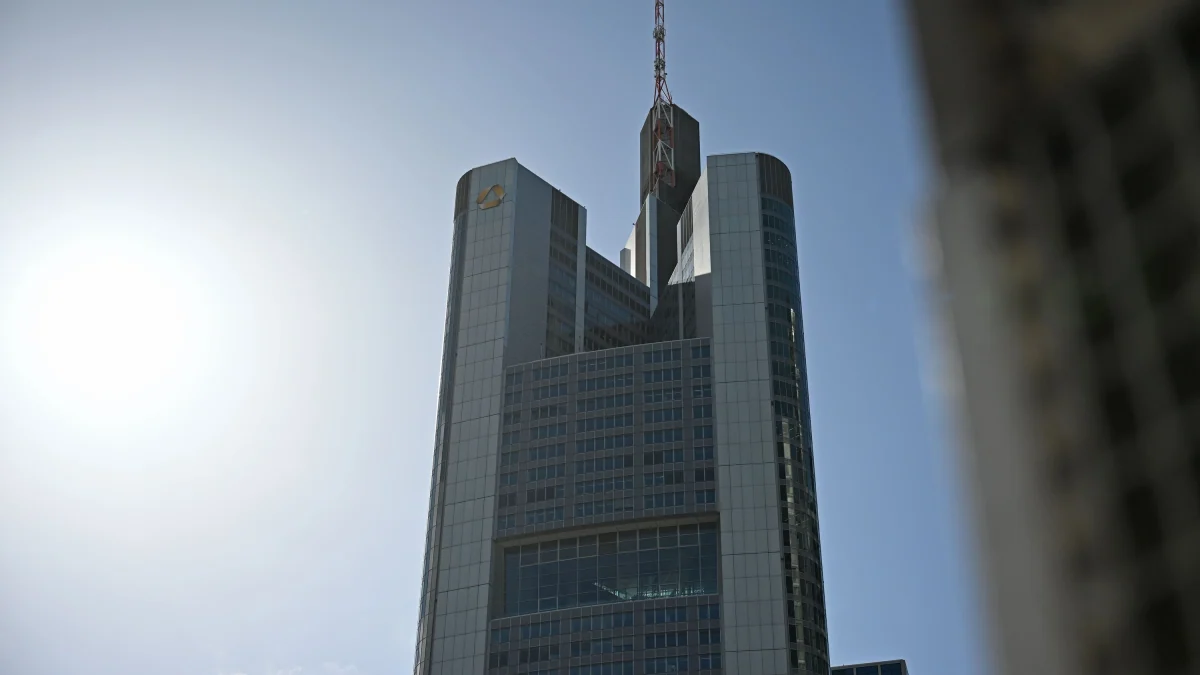 Business-Ticker: Insider: Koalition denkt über Aufstockung bei Commerzbank nach
