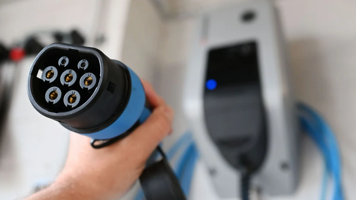 Elektroquote von 99 Prozent: Fast alle Dienstwagen sollen elektrisch fahren