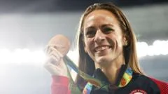 Olympic medallist Jenny Simpson collapses at mile event