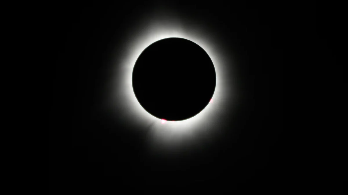 Cómo buscar un sitio perfecto para ver el eclipse total: tres apps y una web resuelven el dilema