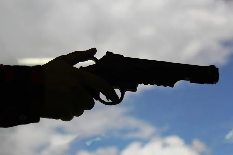 Un hombre de 40 años fue hospitalizado tras recibir un disparo en la cabeza durante un intento de hurto en Fontibón, Bogotá