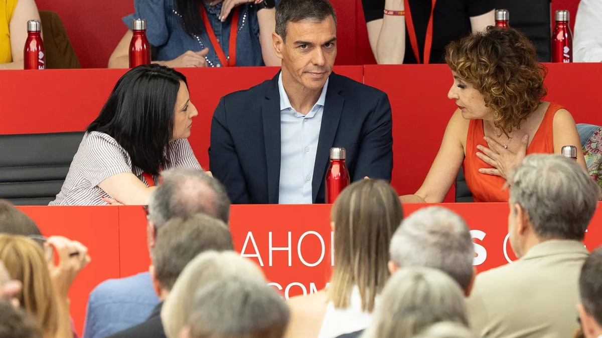 El enfrentamiento Page-Pedro Sánchez en el Comité Federal del PSOE: el presidente autonómico se queda solo en su reclamo de adelanto electoral
