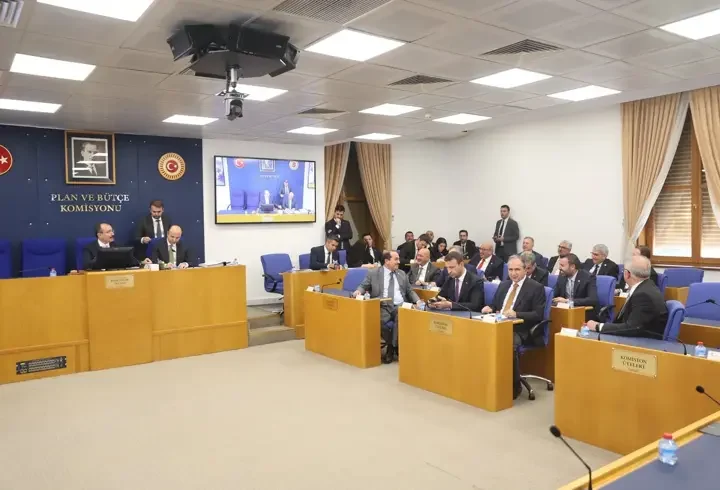 Plan ve Bütçe Komisyonu'nda yeni Sayıştay Başkanlığı için Metin Yener ile Bahtiyar Sazlık aday olarak seçildi