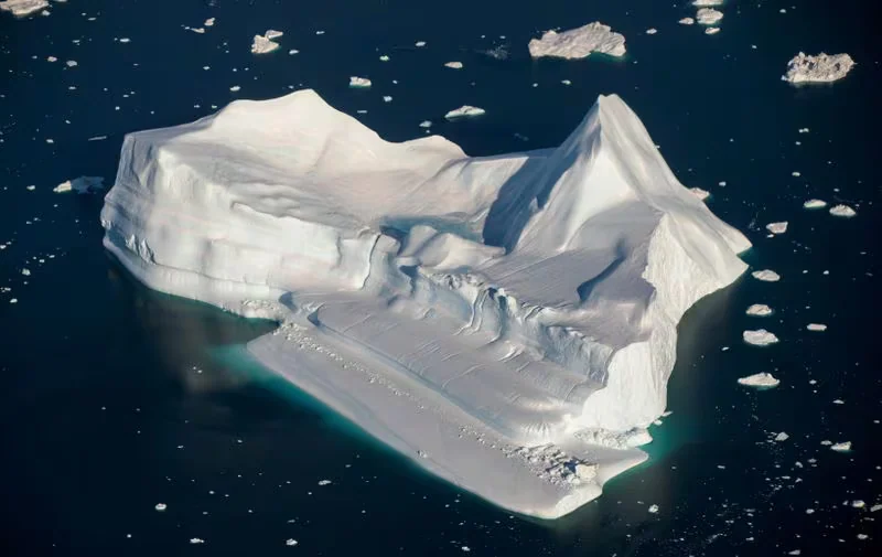 Cómo el deshielo acelerado en Groenlandia podría aumentar los episodios de fractura y pérdida de glaciares