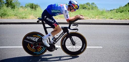Tour de France: Florian Lipowitz stürzt schwer und scheidet verletzt aus