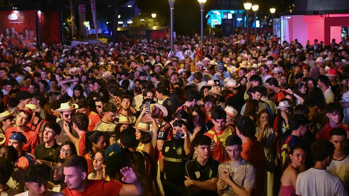 El delegado pide al Ayuntamiento instalar filtros y facilitar vías de evacuación en Colón para ver la final del Mundial