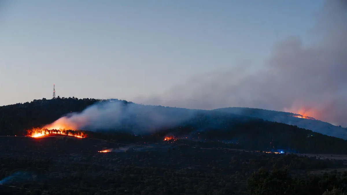 El detenido por iniciar el incendio de Lozoyuela es un hombre de 52 años, con antecedentes y llevaba un mechero