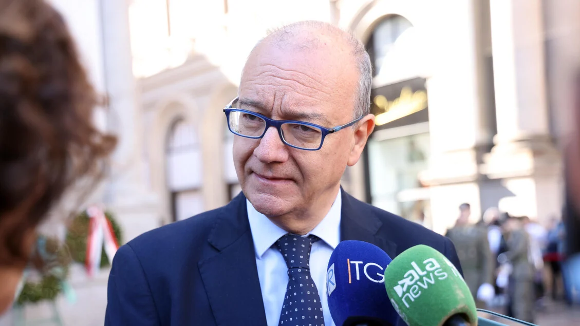'Ucciso dalle Br'. Gaffe di Valditara su Piersanti Mattarella. Lui: 'Solo un lapsus'