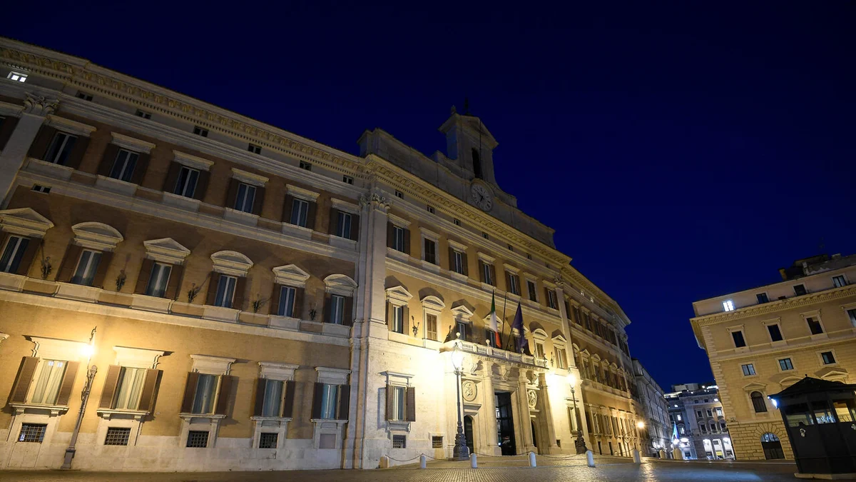 Pressing di Lega e FI, stop alla tassa sui minipacchi fino ad ottobre 2027