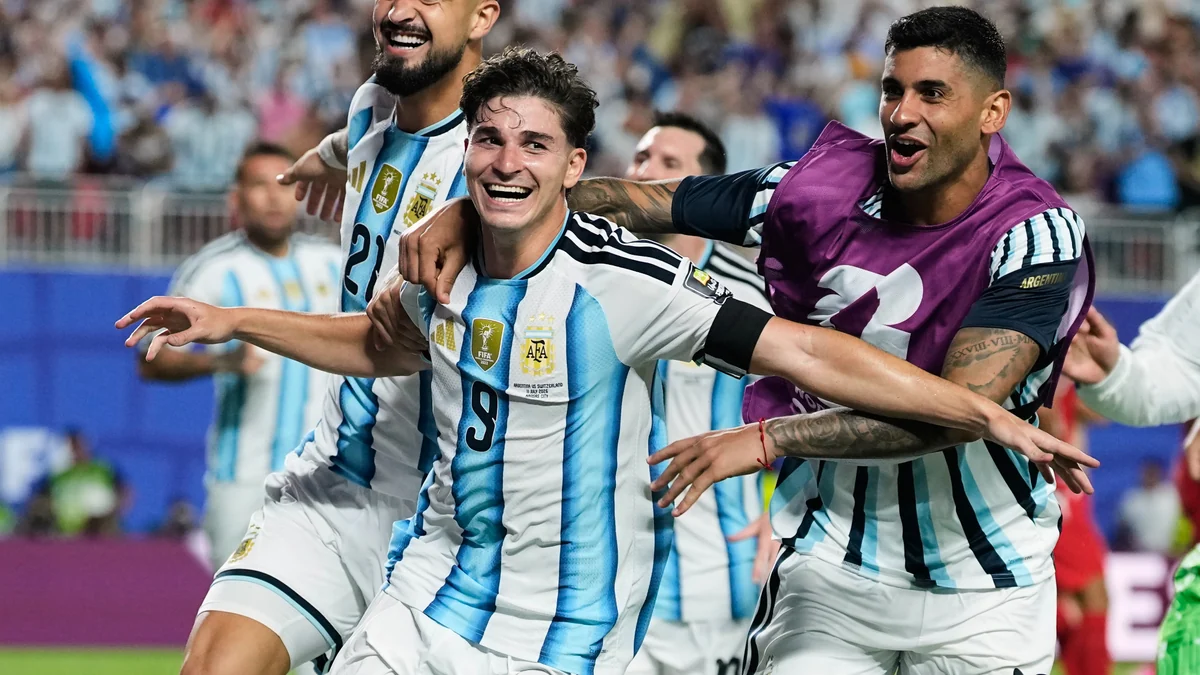 Alvarez's 112th-minute goal helps lift Argentina past Switzerland 3-1 and into World Cup semifinals