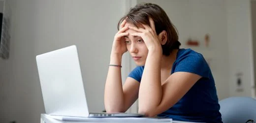 Studium und Arbeitsmarkt: Viele Studierende unter Druck durch Job und Geldsorgen