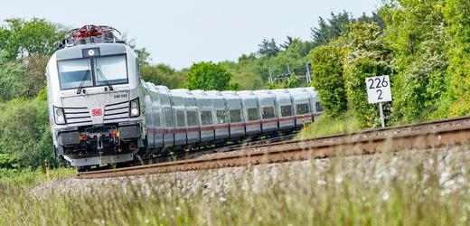Hamburg-Bergedorf: Kein Klopapier an Bord – Zugchef stoppt ICE und geht einkaufen