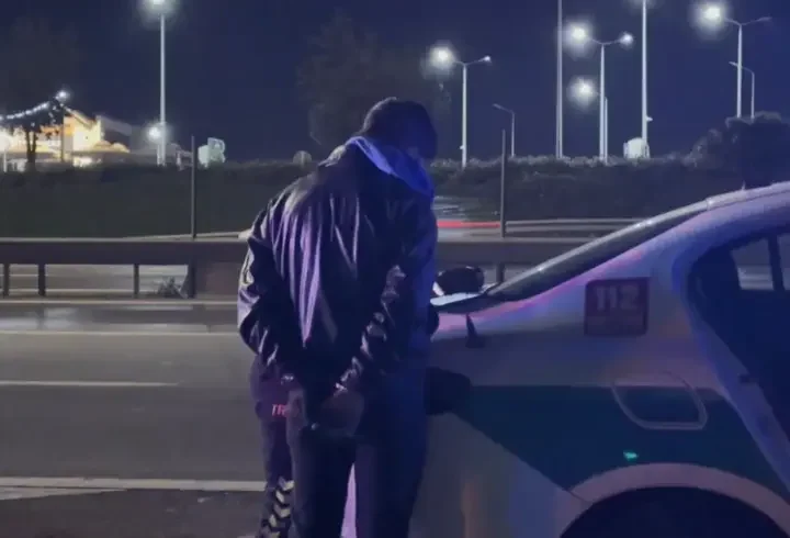 Ataşehir’de çalıntı motosikletle polisten kaçan 2 şüpheli, takiple yakalandı; sürücüye 550 bin lira ceza