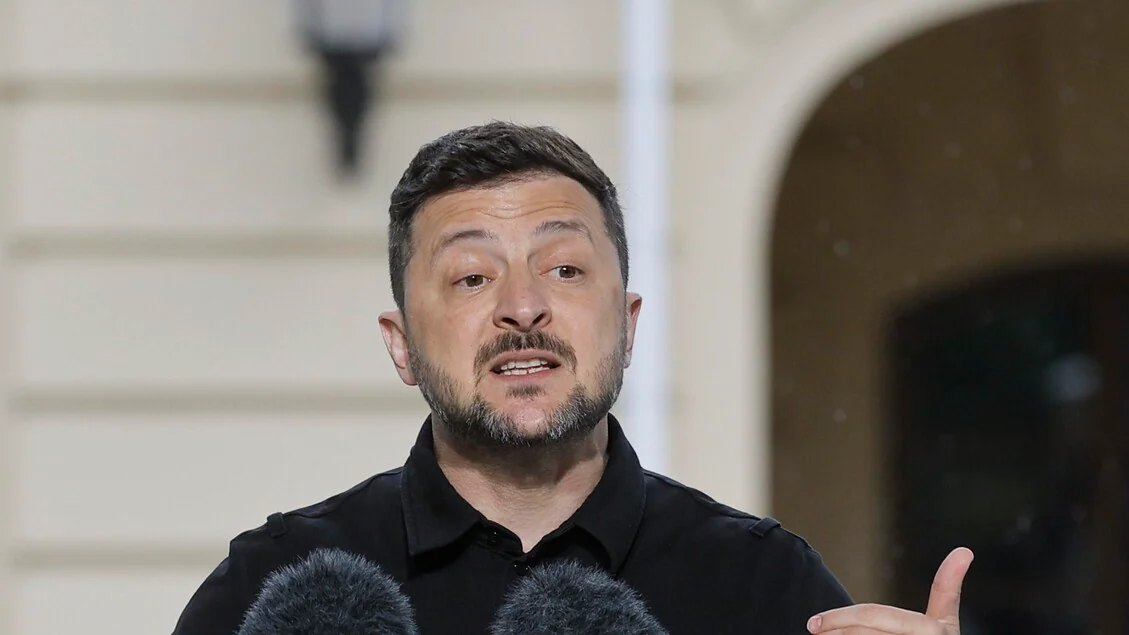 Zelensky arrivato a Londra: 'L'Europa deve essere forte, partecipi ai negoziati'